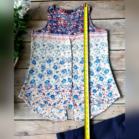 Sanctuary Floral Flowy Top - Picture 5 of 8